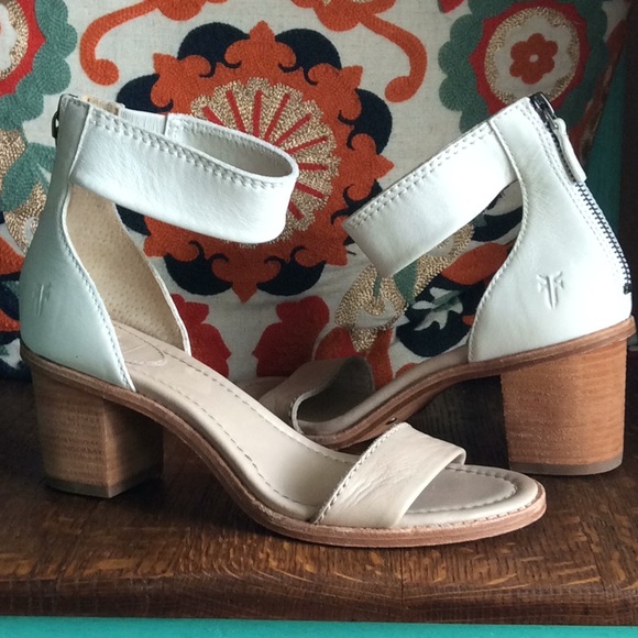 Frye Shoes - Frye BRIELLE Open toe sandal back zip 6.5